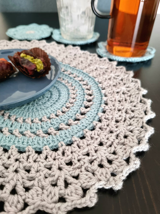 Onyx Oval Placemat