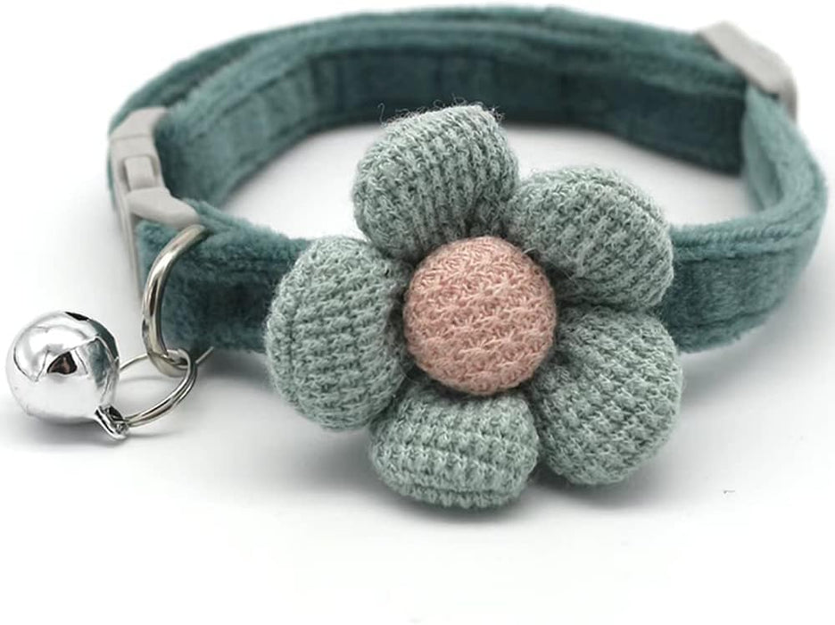 Cozy Blossom Plush Collar (Available colors - White & Green)