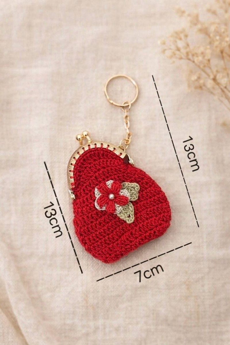 Chic Handcrafted Crochet Mini Bag with Bronze Clasp