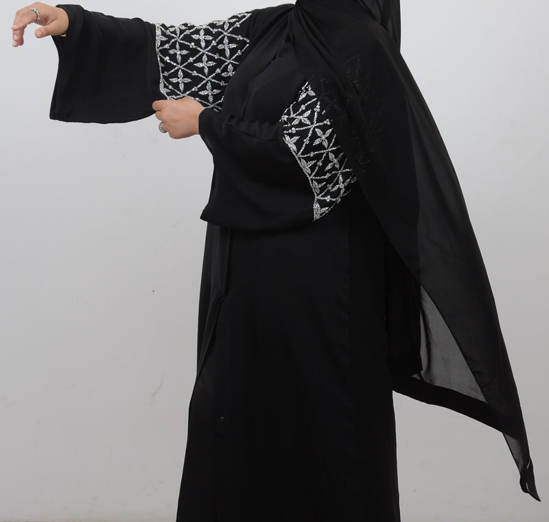 Nourra Abaya