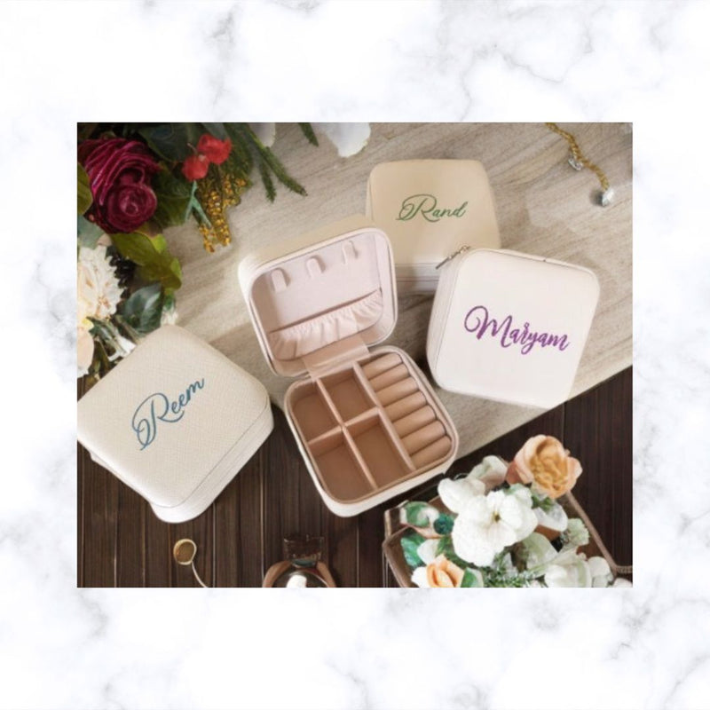 Personalised Jewellery Box | Customized Jewelry Box – Gift for Her | Bridesmaid Proposal/ Bridesmaid Gift/ Teenagers Gift/ Sweet 16 Gift/ Gift For Girls/ Teachers Appreciation | Mothers Day Gift