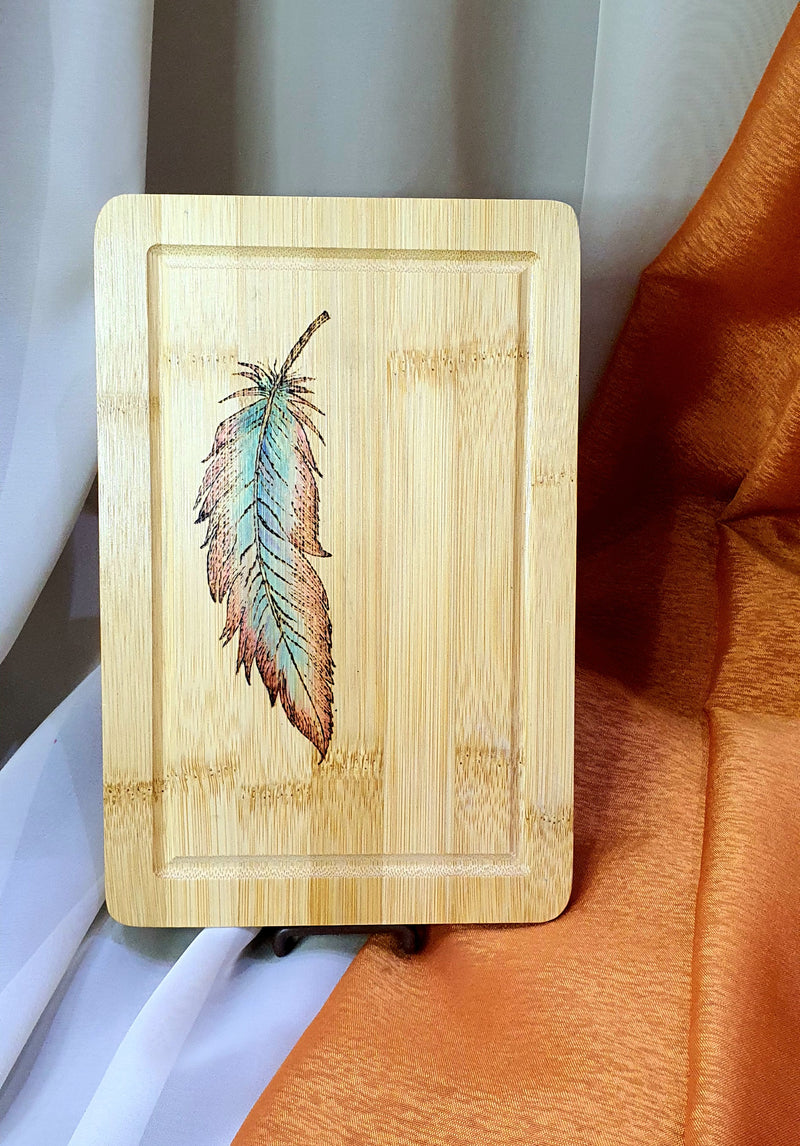 Feather of joy - catchy canvas