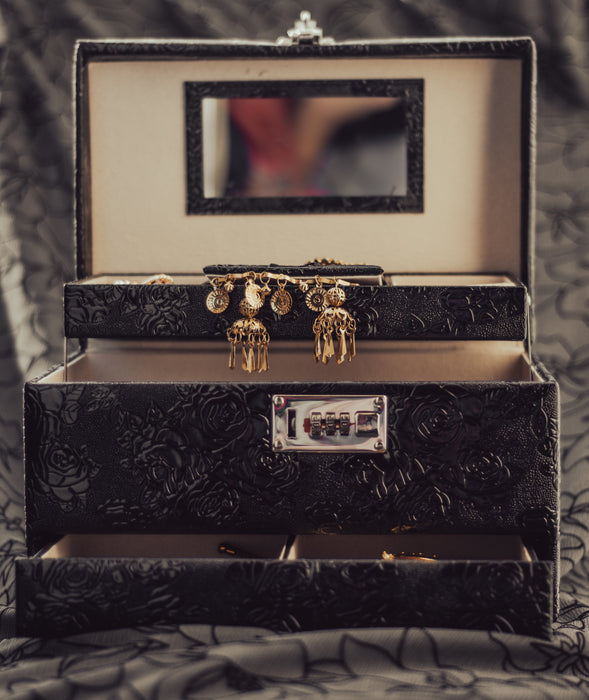 Sandooq Al Turath, Luxury Jewelry Case