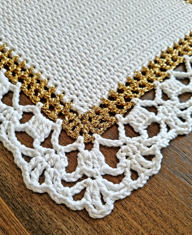 Festive Centrepiece Runner