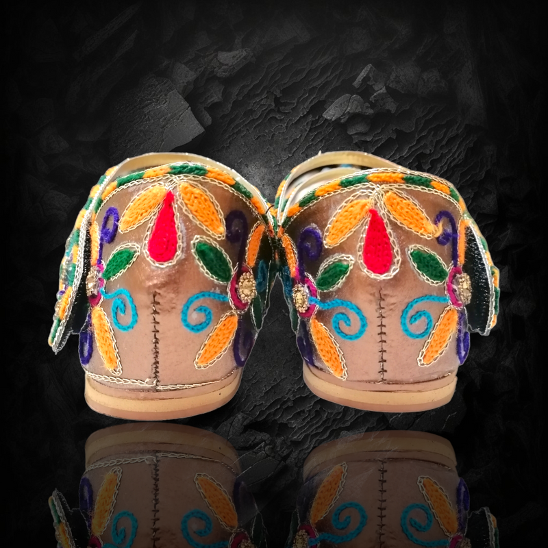 Intricate Hand crafted Sandal JahanAra